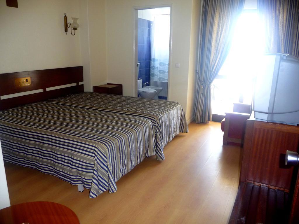 Hotel Tamargueira フィゲイラ・ダ・フォズ 部屋 写真