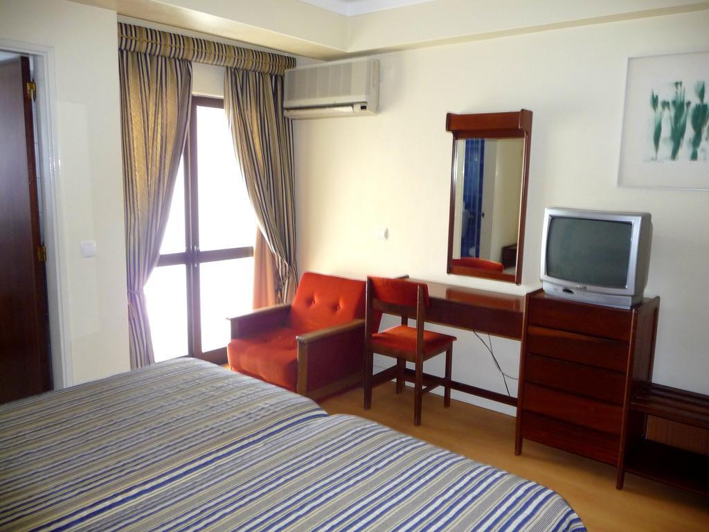 Hotel Tamargueira フィゲイラ・ダ・フォズ 部屋 写真
