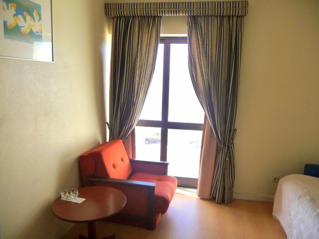Hotel Tamargueira フィゲイラ・ダ・フォズ 部屋 写真