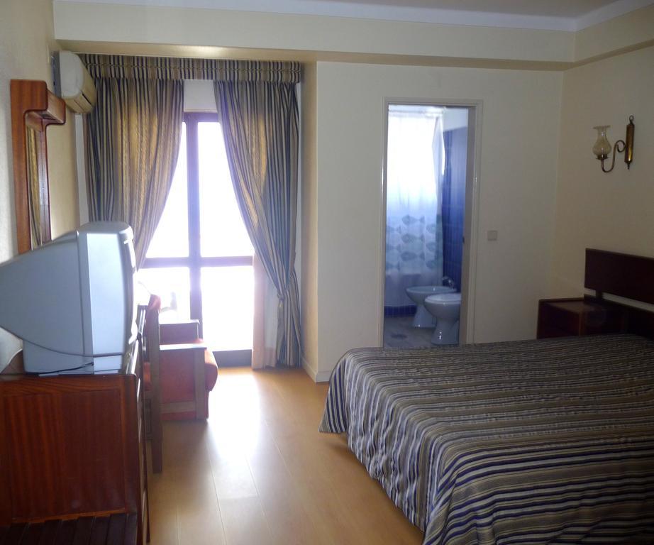 Hotel Tamargueira フィゲイラ・ダ・フォズ 部屋 写真
