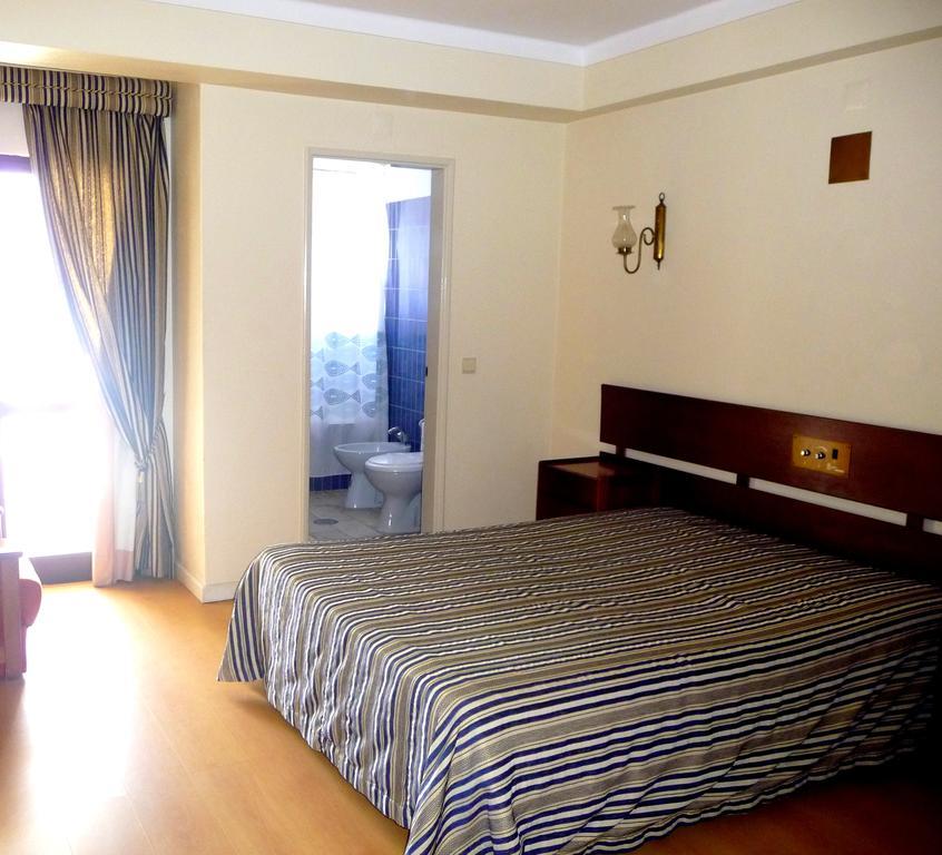 Hotel Tamargueira フィゲイラ・ダ・フォズ 部屋 写真